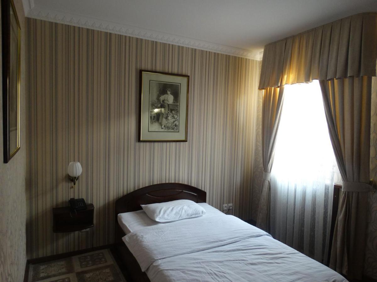 Hotel Nur M Taškent Exteriér fotografie