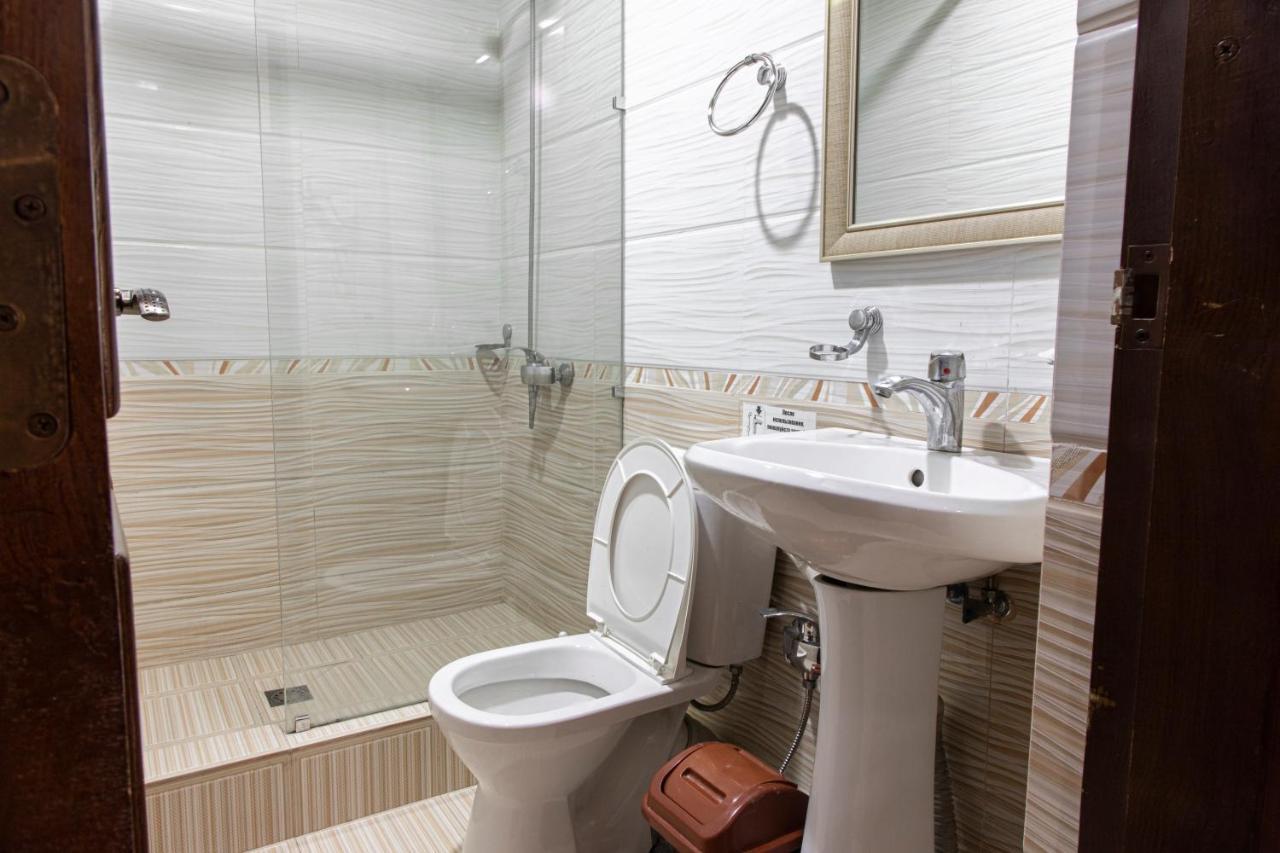 Hotel Nur M Taškent Exteriér fotografie